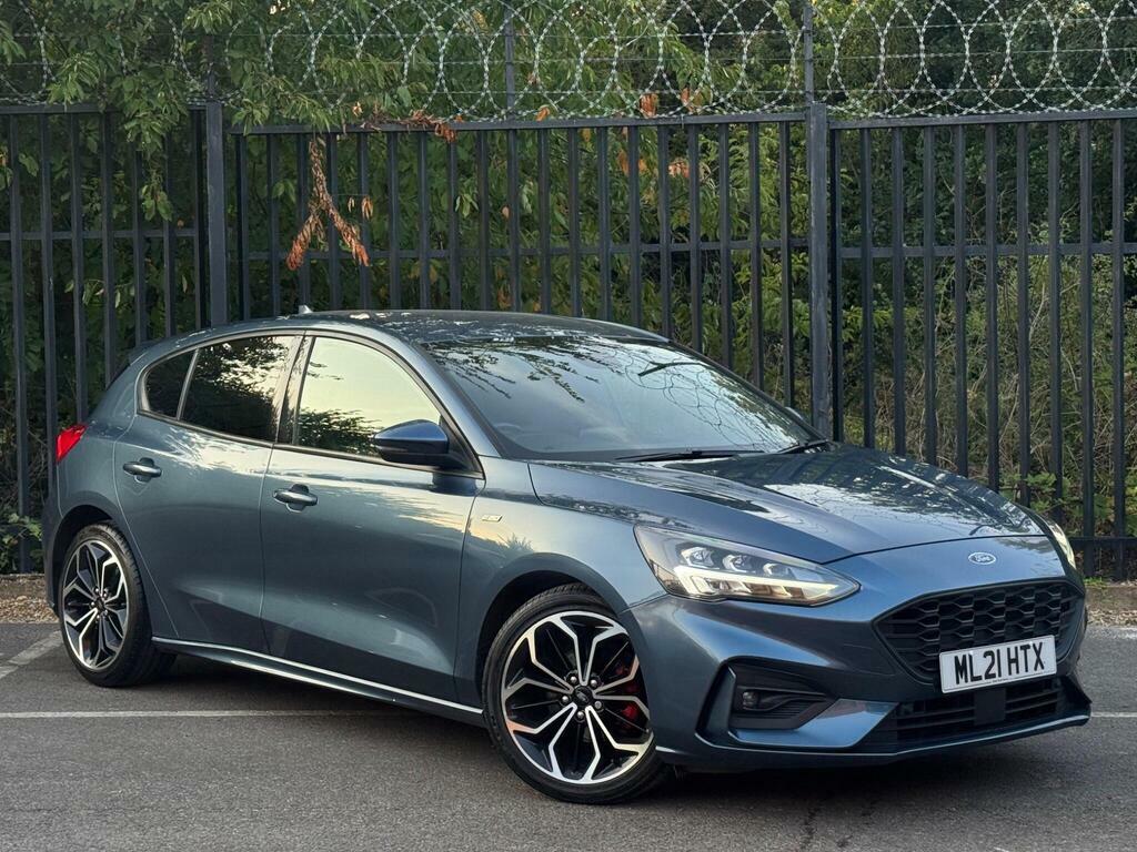 Ford Focus Estate 1.5 Ecoblue 120 St-line X Black #1