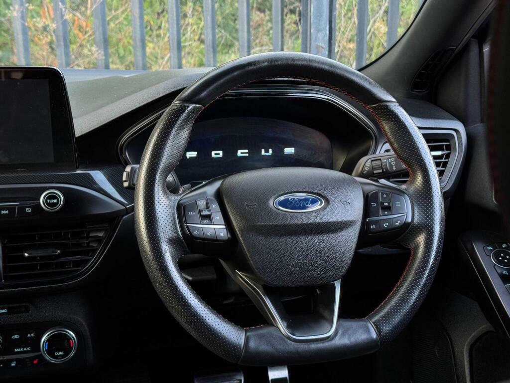 Ford Focus Estate 1.5 Ecoblue 120 St-line X Black #36