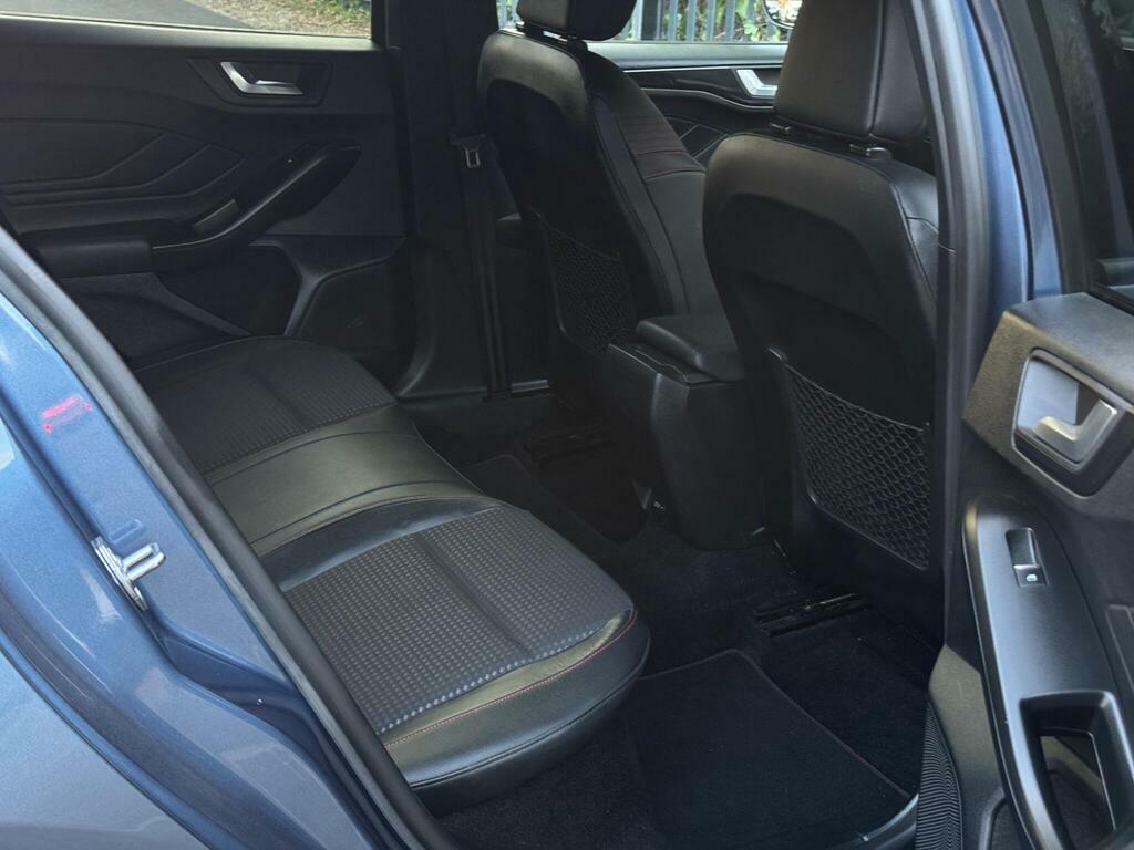 Ford Focus Estate 1.5 Ecoblue 120 St-line X Black #32