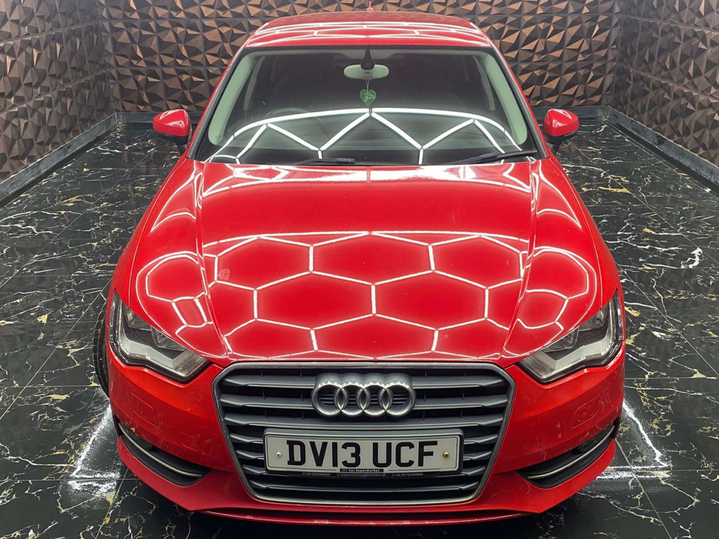 Audi A3 Sportback Se Tdi DV13UCF #2