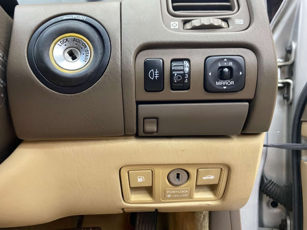 Lexus LS 400 93 Beige #36