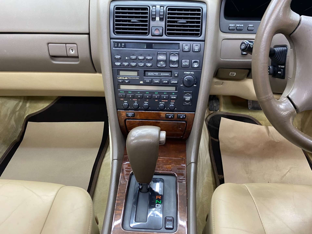 Lexus LS 400 93 Beige #35