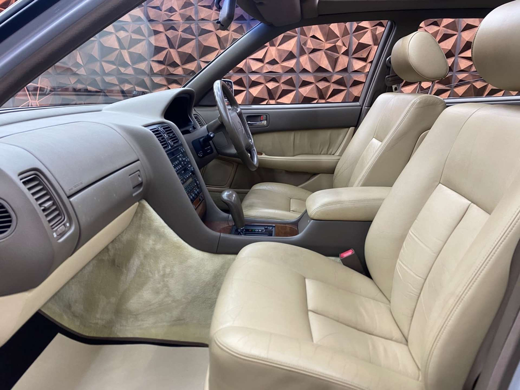 Lexus LS 400 93 Beige #24