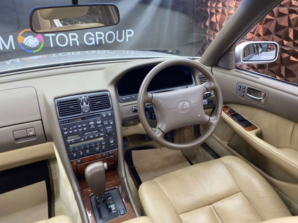 Lexus LS 400 93 Beige #32