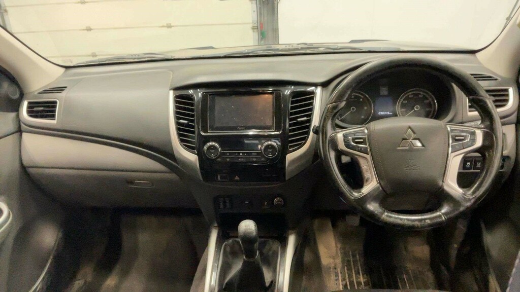 Mitsubishi L200 Warrior Di-d 4Wd #4