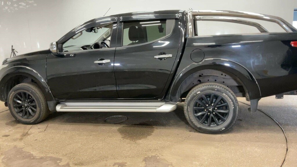 Mitsubishi L200 Pickup 2.4 Di-d Dc Titan 4Wd Euro 6 201767 White #10