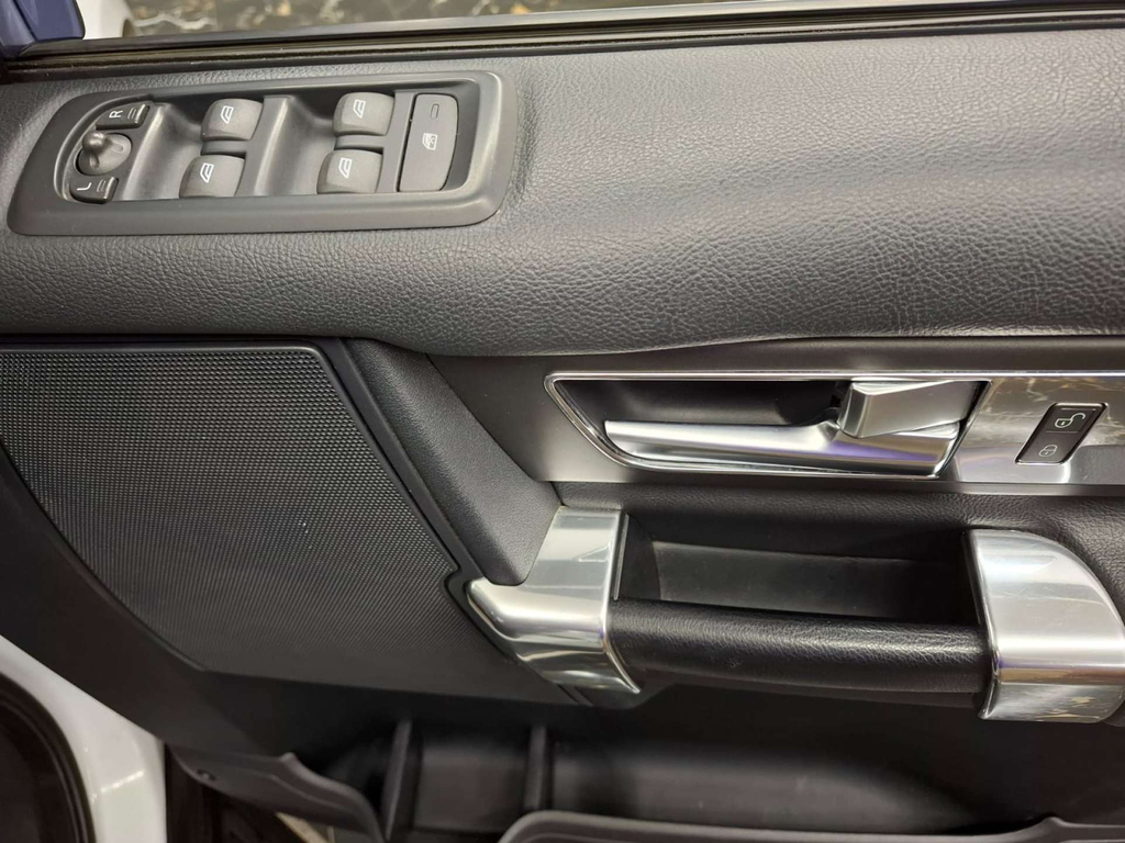 Land Rover Discovery  Grey #12