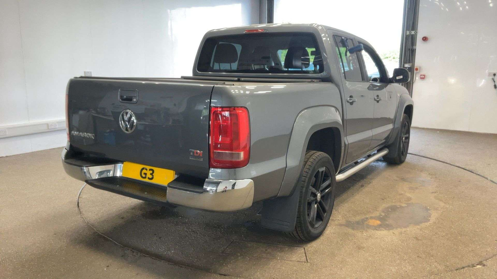 Volkswagen Amarok  Black #13