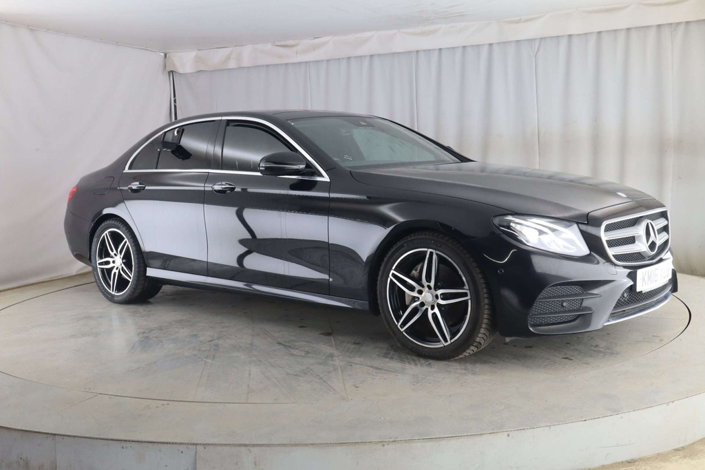 Mercedes-Benz E Class Amg Line Premium #2