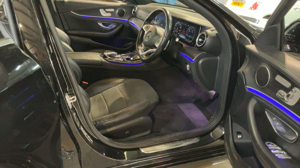 Mercedes-Benz E Class Amg Line Premium #4