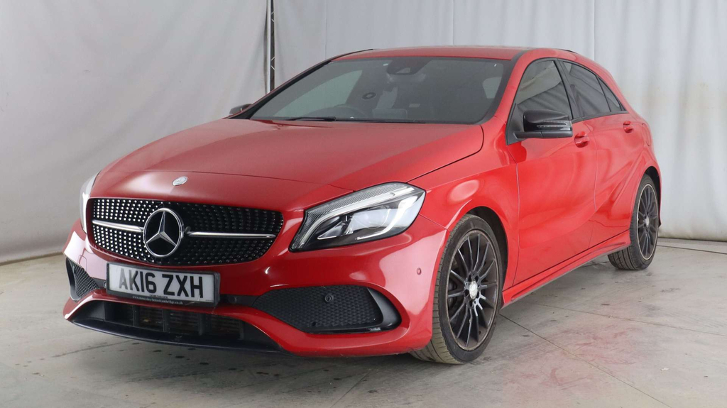 Mercedes-Benz A Class Amg Line Premium AK16ZXH #3