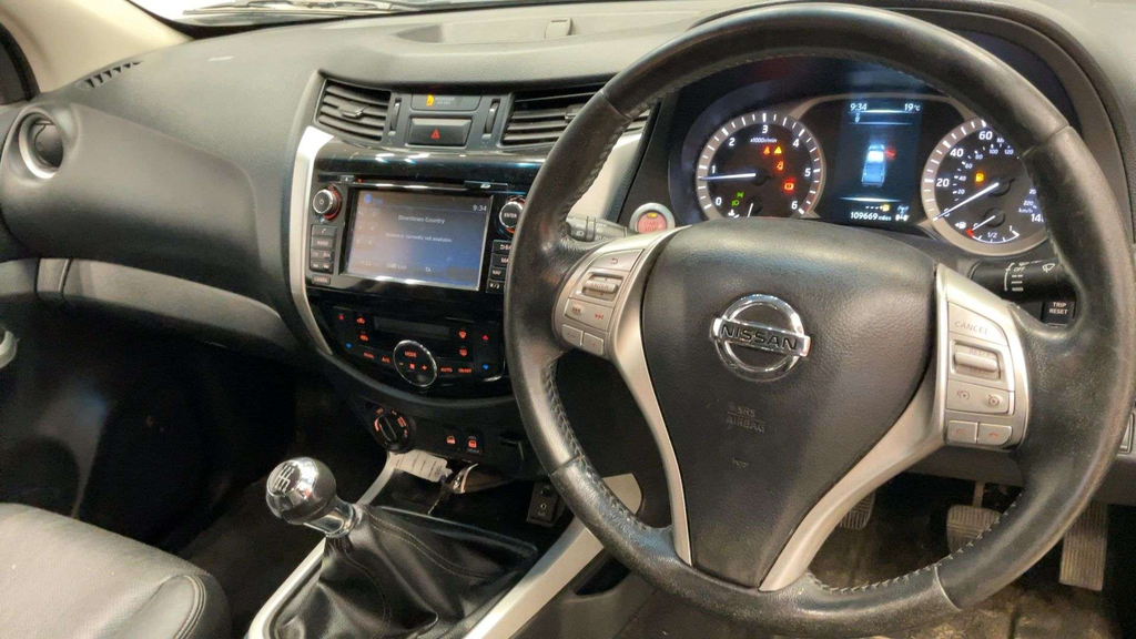 Nissan Navara Dci Tekna 4X4 Shr Dcb Black #7
