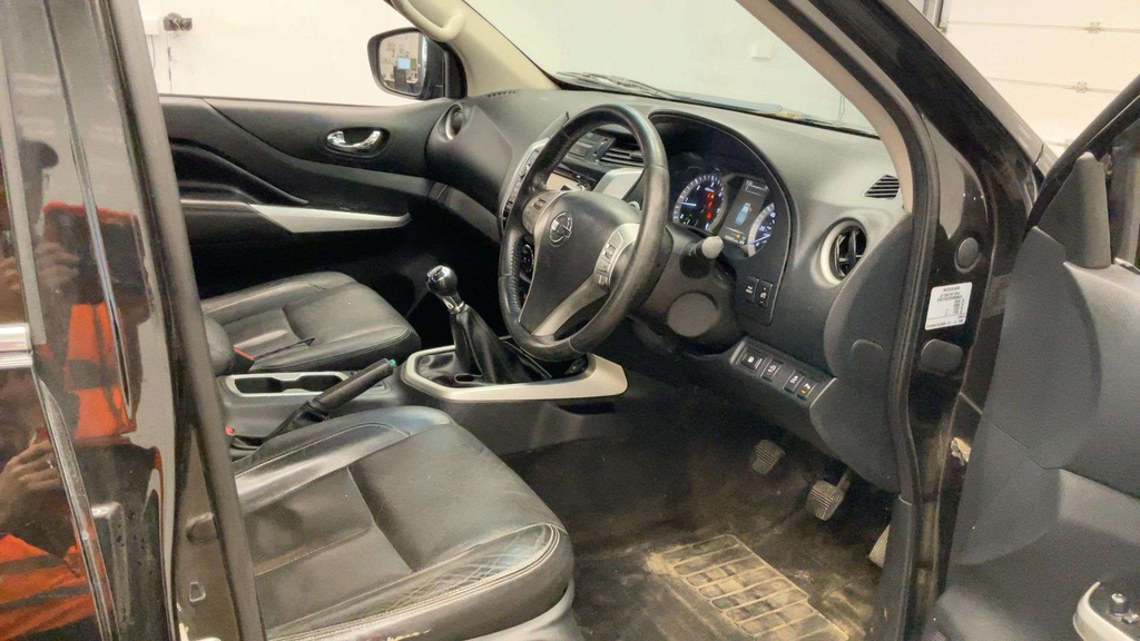 Nissan Navara Tekna Dci 4Wd #6