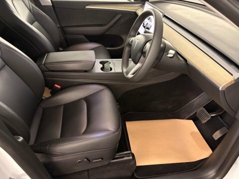 Tesla Model Y Auto Rwd 5dr FE73GDK  #3