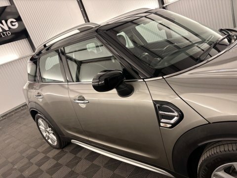Mini Countryman Cooper S E Exclusive White #35