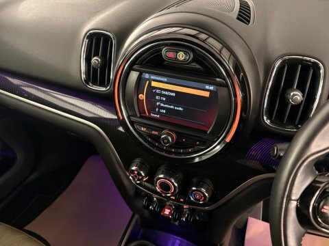 Mini Countryman Cooper S E Exclusive White #16