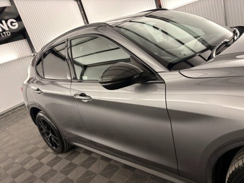 Alfa Romeo Stelvio Tb Super Black #34