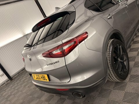 Alfa Romeo Stelvio Tb Super Black #41