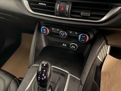 Alfa Romeo Stelvio Tb Super Black #19