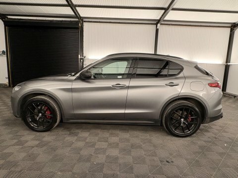 Alfa Romeo Stelvio Tb Super Black #47