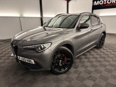 Alfa Romeo Stelvio 2.0T Nero Edizione