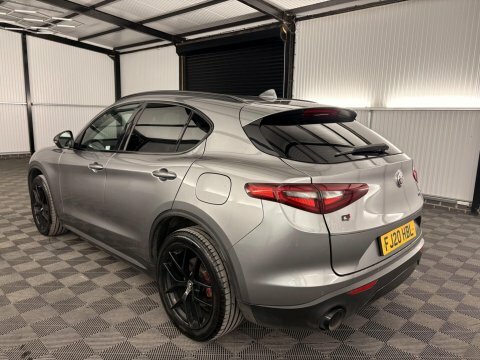 Alfa Romeo Stelvio Tb Super Black #48