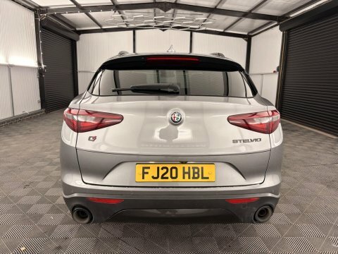 Alfa Romeo Stelvio Tb Super Black #50