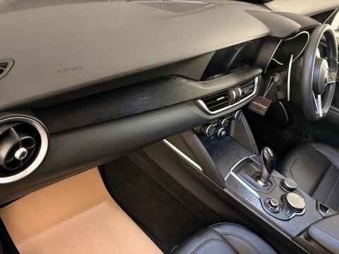 Alfa Romeo Stelvio Tb Super Black #26