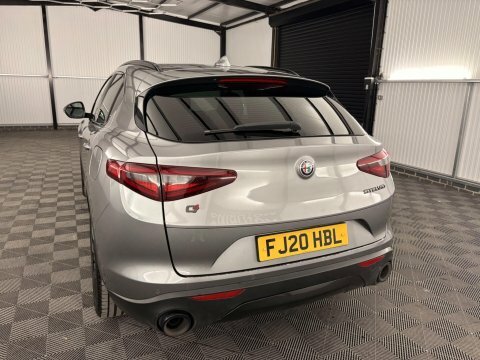 Alfa Romeo Stelvio Tb Super Black #49