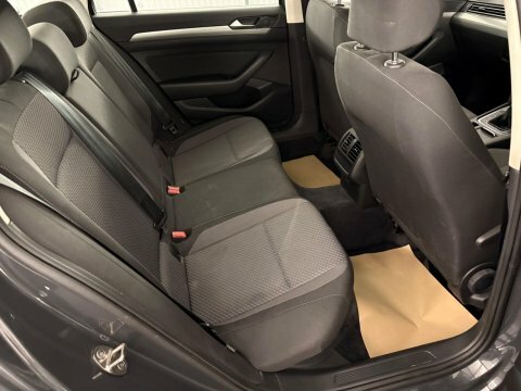 Volkswagen Passat 1.6 Tdi Bluemotion Grey #5