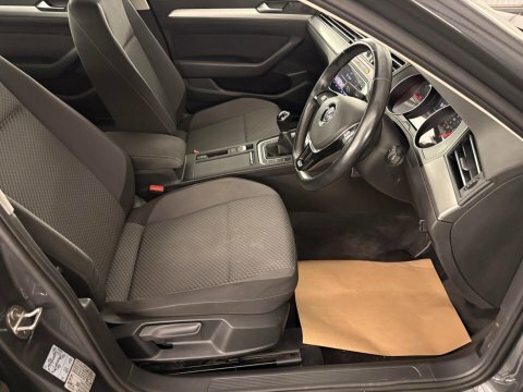 Volkswagen Passat 1.6 Tdi Bluemotion Grey #3