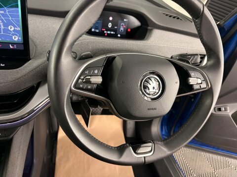 Skoda ENYAQ Vrs Black #24