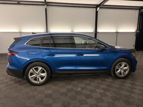 Skoda ENYAQ Vrs Black #54