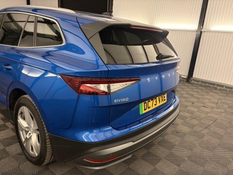 Skoda ENYAQ Vrs Black #37