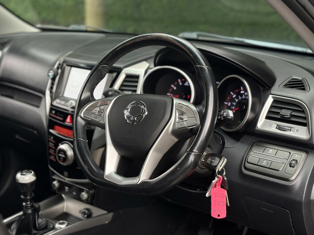 SsangYong Tivoli 1.6 E-xdi Se Euro 6 Silver #11