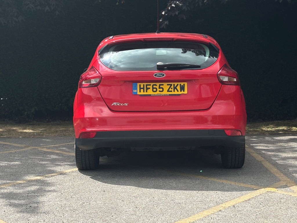 Ford Focus 1.5 Tdci 105 Style Econetic HF65ZKW Red #3