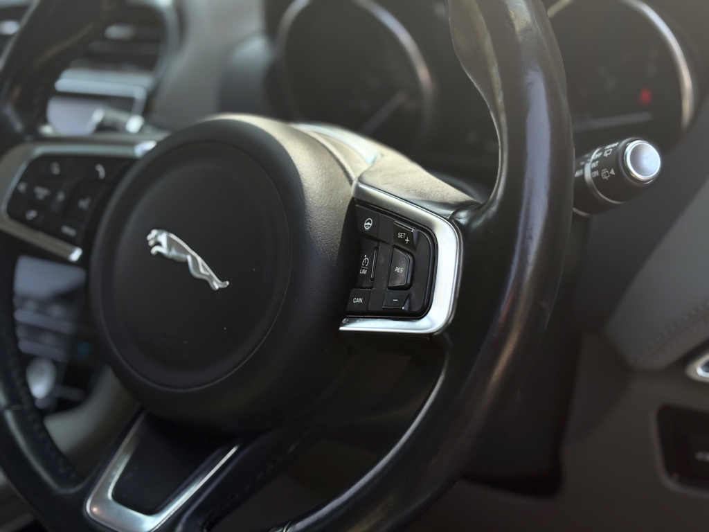 Jaguar F-Pace 2.0 I4 180Ps Portfolio Awd Red #15