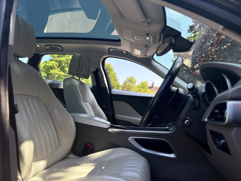 Jaguar F-Pace 2.0 I4 180Ps Portfolio Awd Red #20