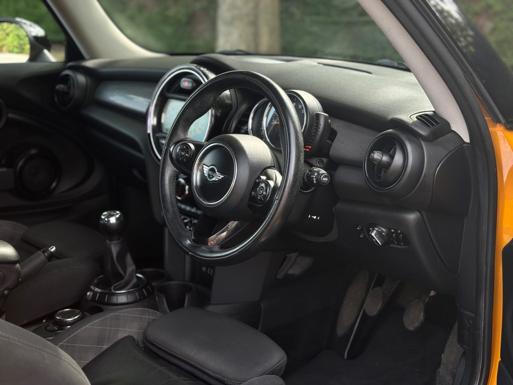Mini Hatch 1.5 Cooper D Chilimedia Pack XL Orange #6