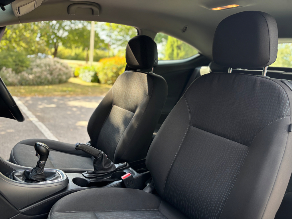 Vauxhall Astra GTC Sport Black #18