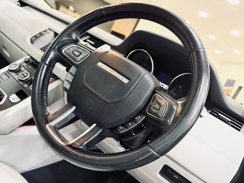 Land Rover Range Rover Evoque Range Black #11