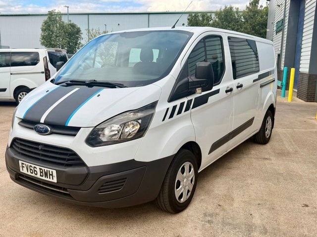 Ford Transit Custom Transit Customer Crew Cab FV66BWH White #3
