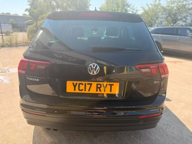 Volkswagen Tiguan 1.4 Tsi Bluemotion Tech Se Suv E YC17RYT Black #4