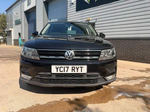 Volkswagen Tiguan 1.4 Tsi Bluemotion Tech Se Suv E YC17RYT Black #2