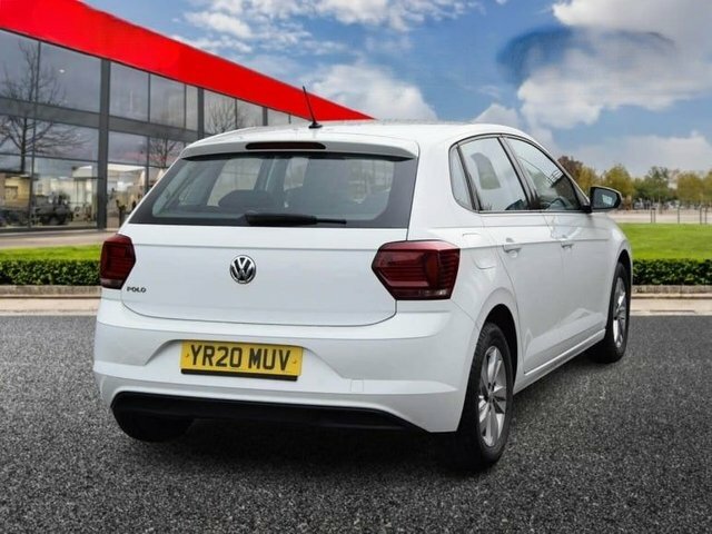 Volkswagen Polo Match Red #4