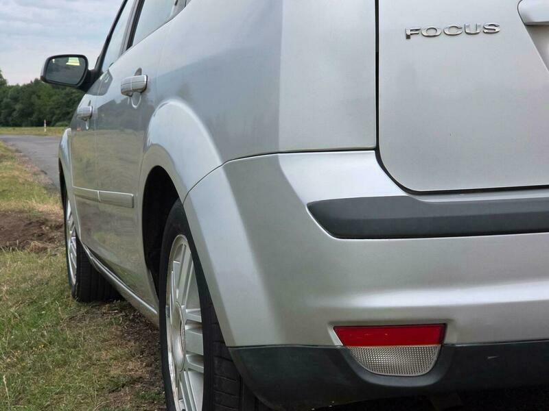Ford Focus 1.6 Ghia Silver #4
