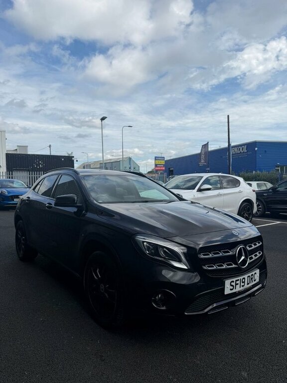 Mercedes-Benz GLA Class 2019 1.6 Gla180 Urban Edition Suv 7G-dc SF19DRC Black #4