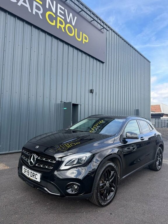 Mercedes-Benz GLA Class 2019 1.6 Gla180 Urban Edition Suv 7G-dc Black