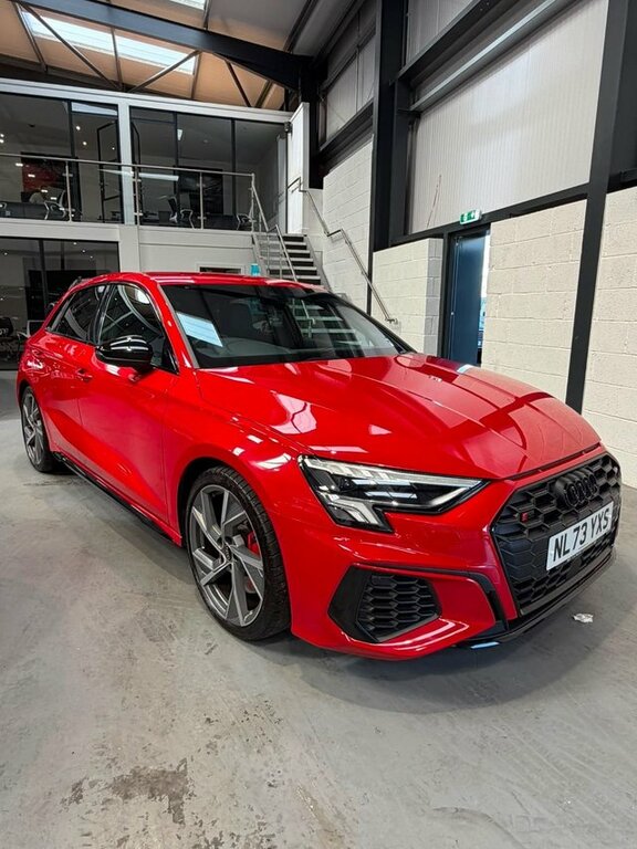 Audi S3 2023 2.0 Tfsi Black Edition Sportback S Red