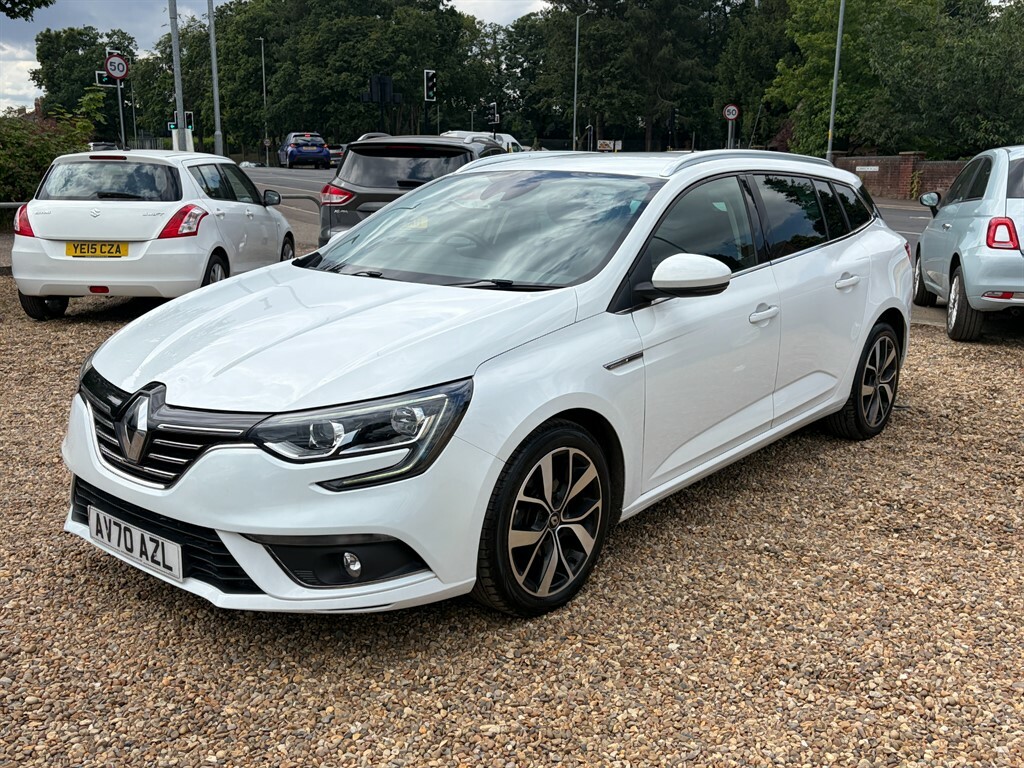 Renault Megane 1.5 L Iconic Dci Edc White #4
